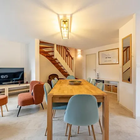Saint Lary Triplex Au Calme 4 8 A 10 Pers * Vignec